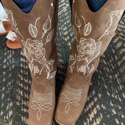 New Cowgirl Boots Women Size 10