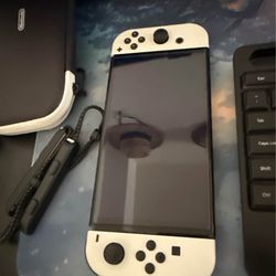 Nintendo Switch OLED Model HEG-001 Handheld Console - 64GB - White