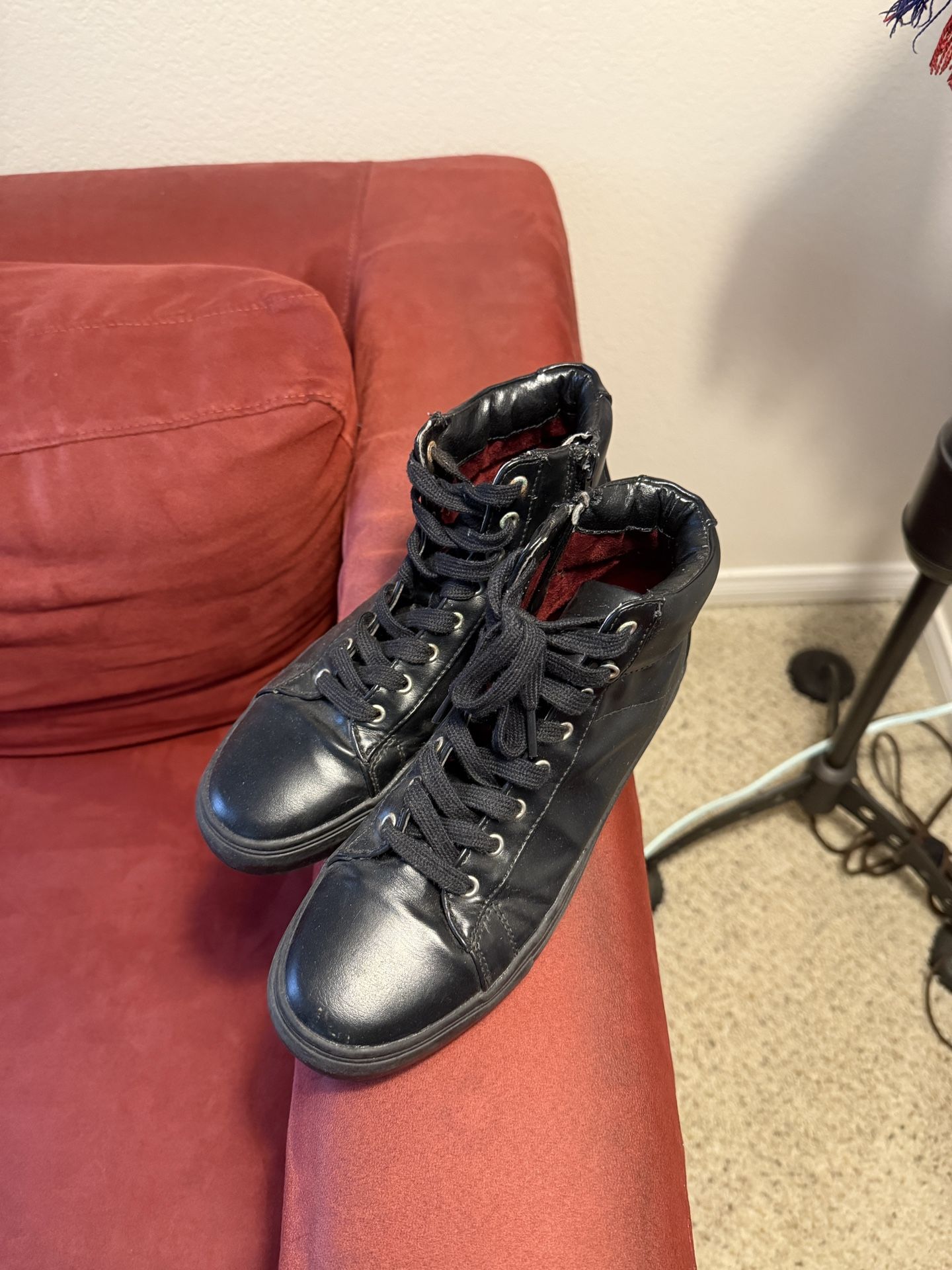Black Boot