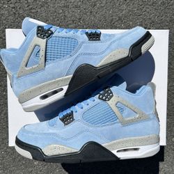 Jordan 4 Retro University Blue 