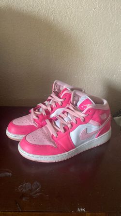 Air Jordan 1 retro pink&white