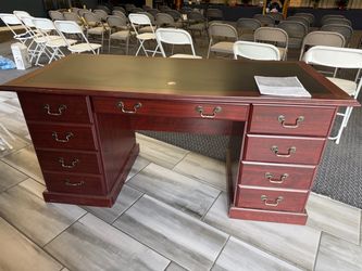 Executive Desk Sauder
