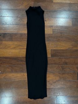 Fashion Nova Xs Midi black dress