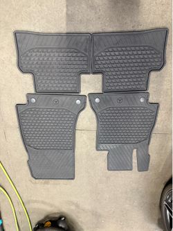 Mercedes rubber floor mats