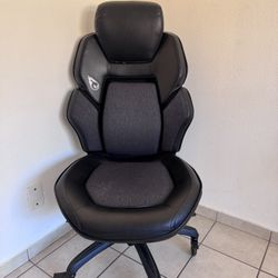 Desk/Gaming Chair