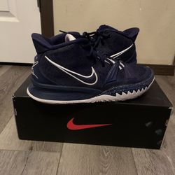 Kyrie 7 Midnight Navy Size 12 