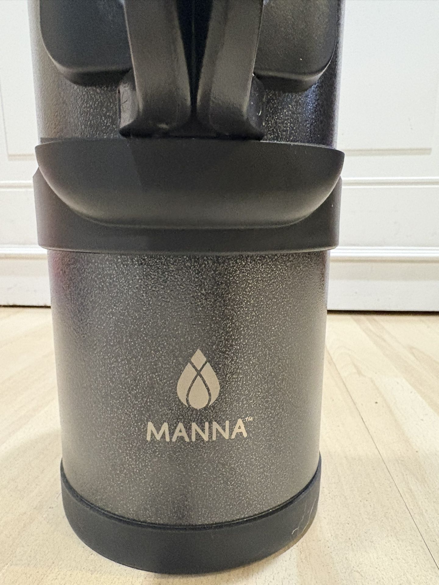 Manna Titan 1 .5 Gallon Jug (New)