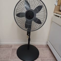 Lasko 20" Pedestal Fan 