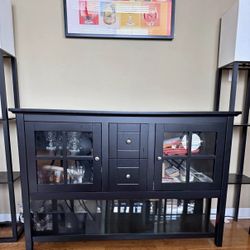 Liquor/storage Bar 