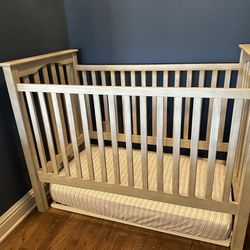 Pottery Barn Kendall Convertible Crib - Weathered White