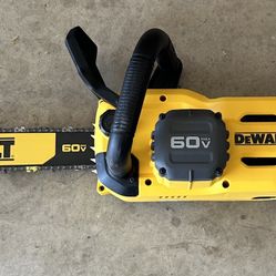Chainsaw DeWalt 18” DCCS672B
