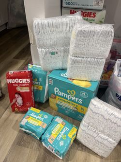 Brand New Newborn diapers bundle ( over 400 )