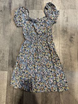 Girl dress size S
