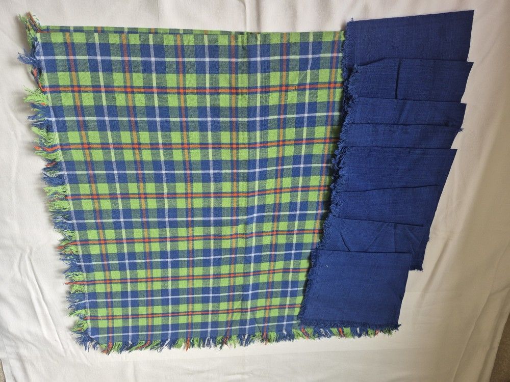Brand New Tablecloth With Matching 8 Napkins