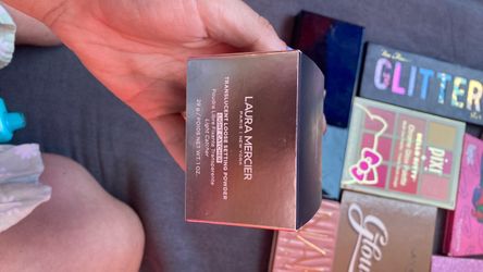 Laura Mercier Translucent Loose Setting Powder Light Catcher