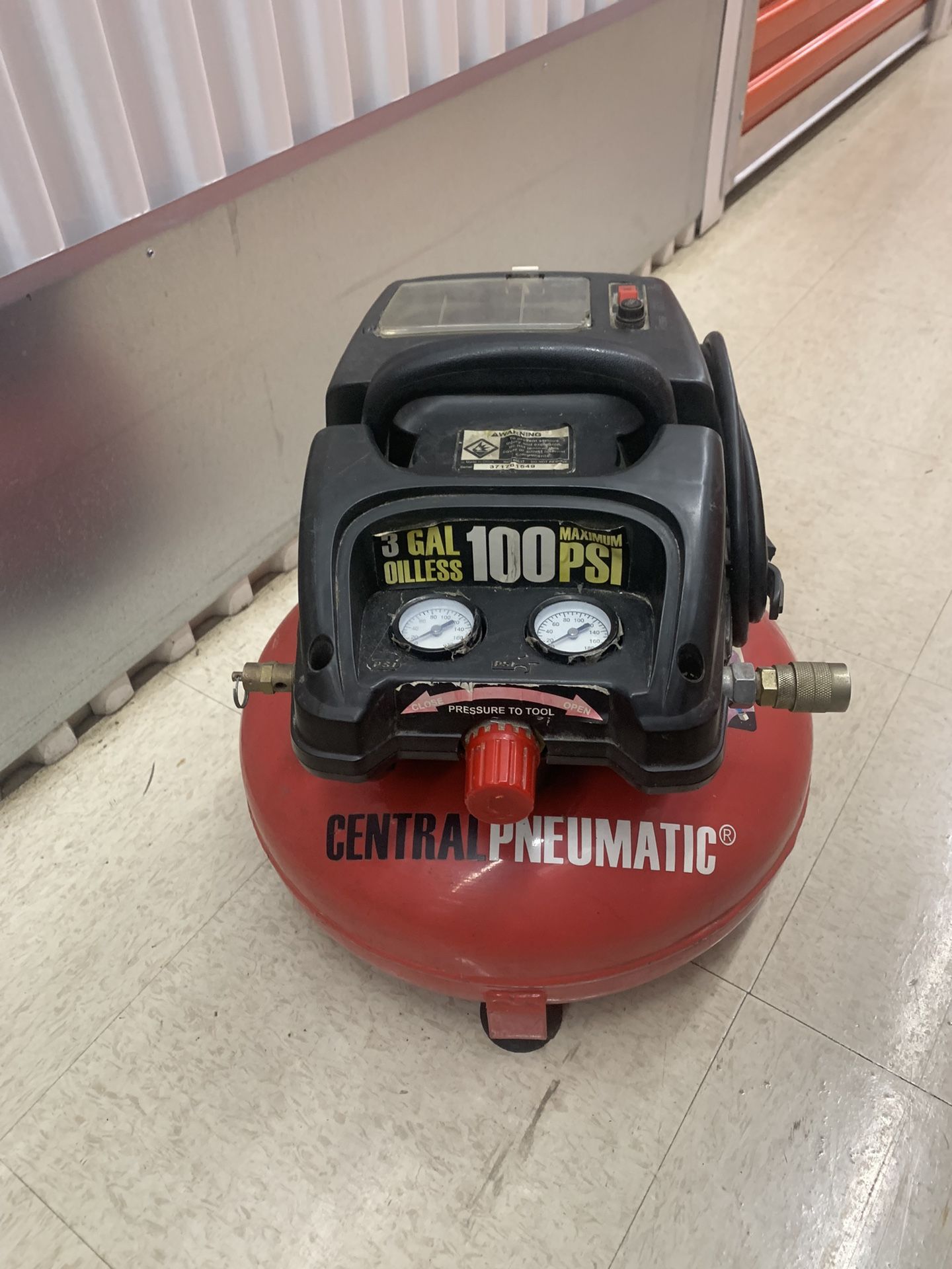 Air compressor