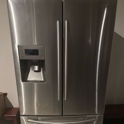 Samsung Fridge For Sale As Is No Food Included $250