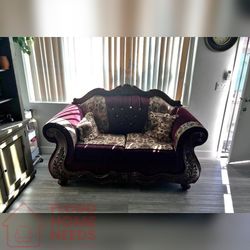 Brown colour Solid Wood loveseat