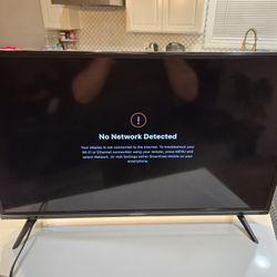 32 Inch Vizio Smart T.V. 