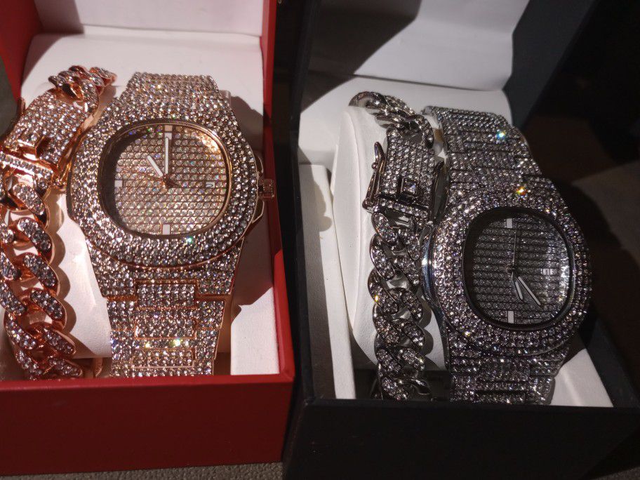 🔥Two Watch 🔥Two Bracelet 🔥Imported✈️ Real Diamonds, but they’ve been produced in the Lab🔥Same VVS Clarity, Colorful Shine🔥 they look identical to