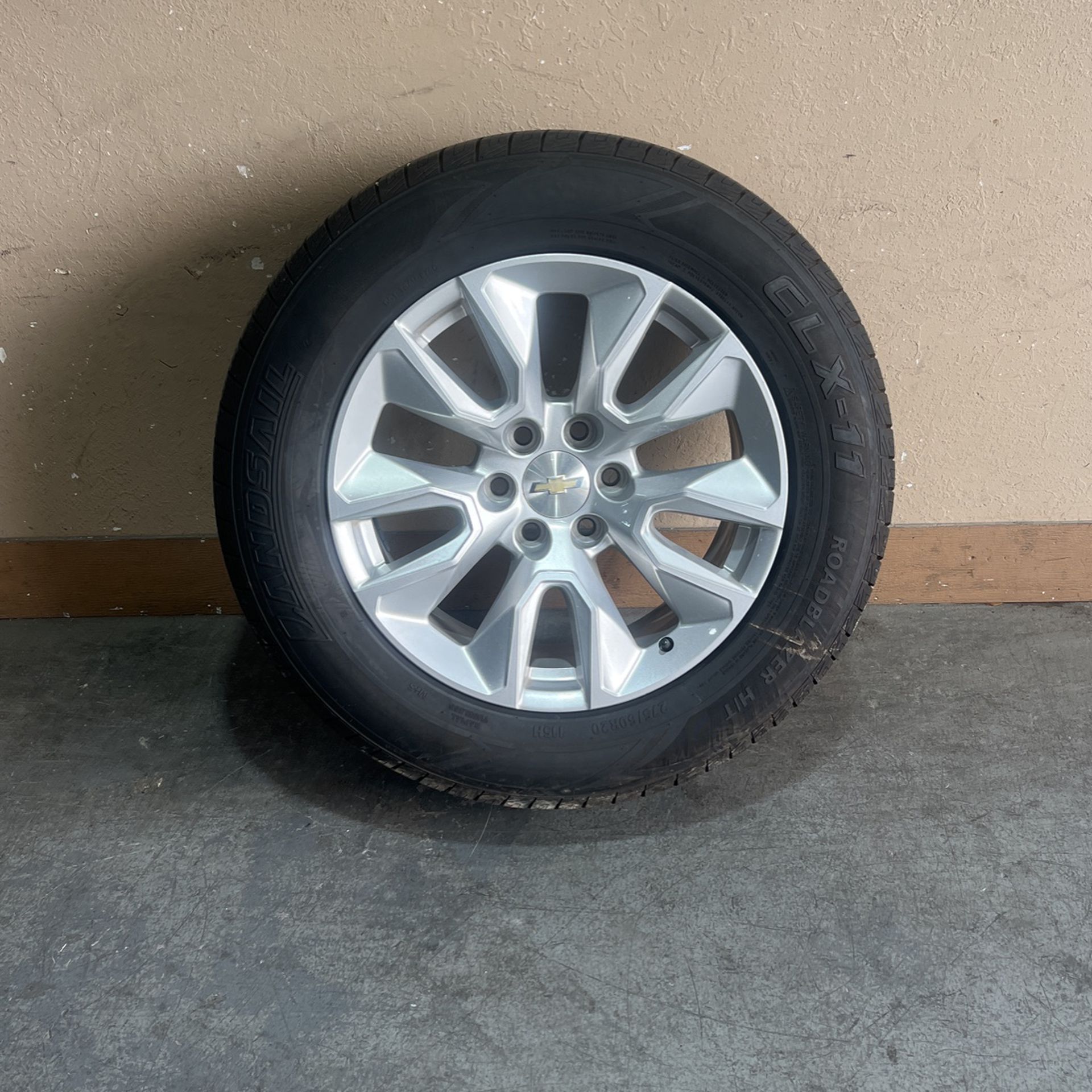 (12) 19-24 Chevy Chevrolet Silverado 1500 Wheel Rin Rim Goma Tire Part Parts 2019 2020 2021 2022 2023 2024