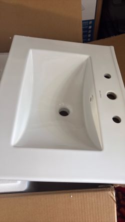 SWISS MADISON 24" CERAMIC VANITY TOP WITH 8" WIDESPREAD FAUCET HOLES, GLOSSY WHITE - SM-VT0001GW-3