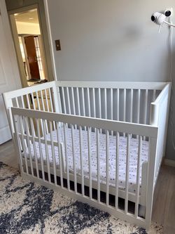 Baby crib