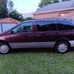 1999 Toyota Sienna