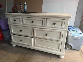 7-Drawer Wood Dresser Antique White