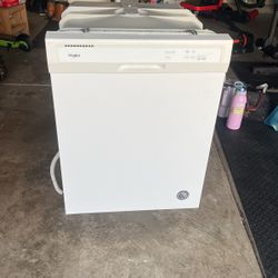 Whirlpool Dishwasher