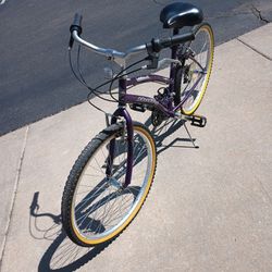His/Hers Huffy Innsbruck Cruisers! $120 For Set!