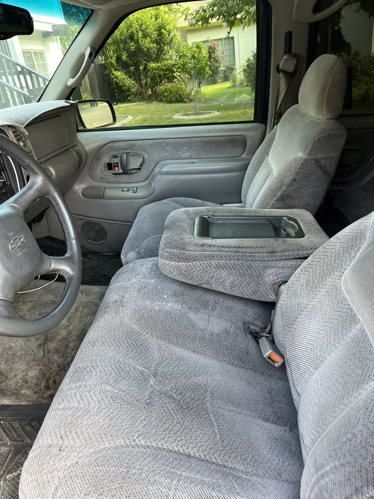 1999 Chevy Tahoe Engine Swap 65 - ds8hbrj