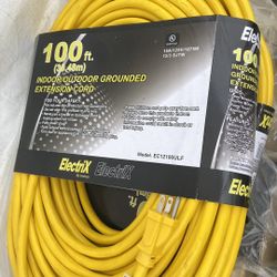 Extensión Cord 100ft 12/3 Guage. 