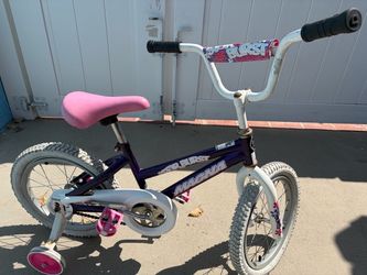 Kids Bike, Magnan Starburst has Girls Bike, For Kids Ages 5-10, Used but good in condition
