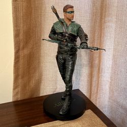 Green Arrow  Statue 