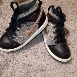 Jordan Shoes 9c $20 OBO