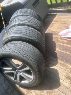 255/55/18 BMW rims and tire 2013 BMW x5