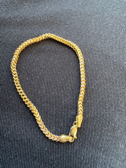 Gold bracelet