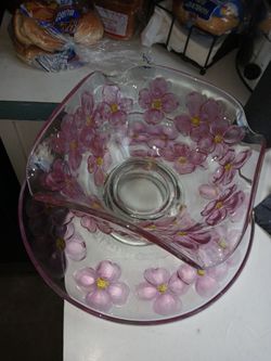 Large Serving Bowl on Platter