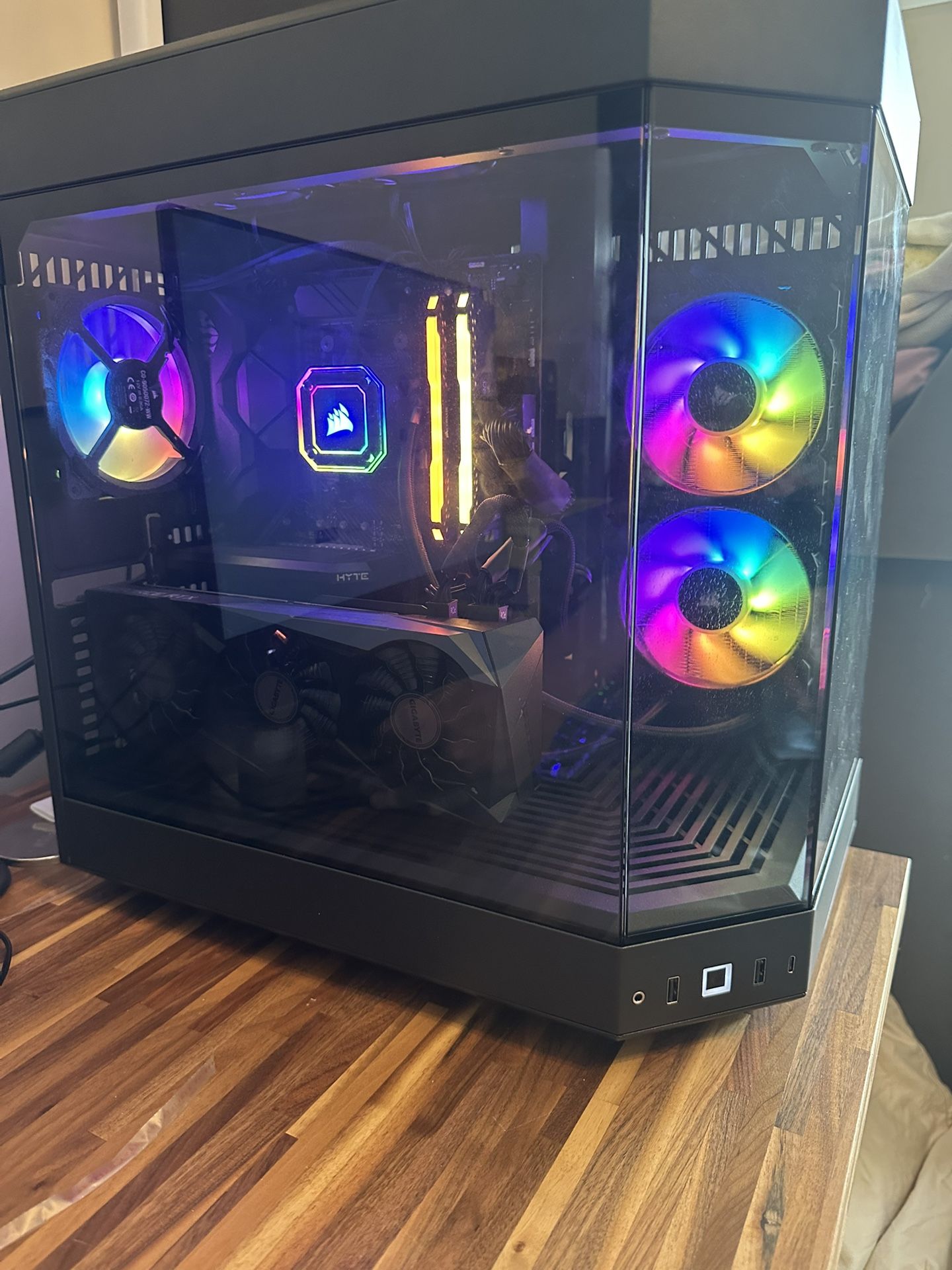 Gaming PC And Set Up