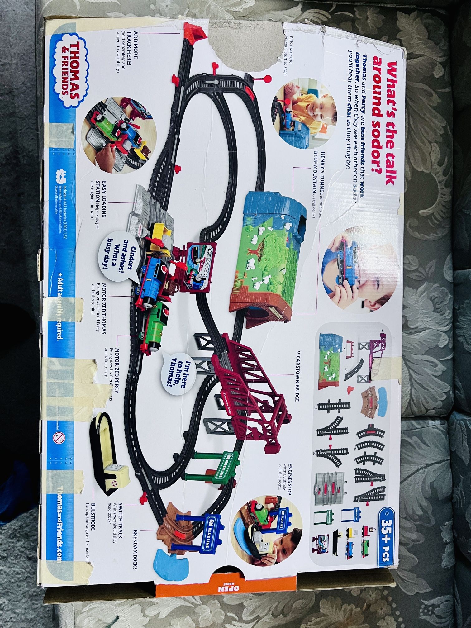 THOMAS & FRIENDS Train Set