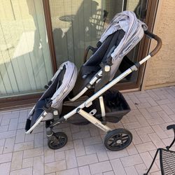 Upper baby Vista stroller with two seats