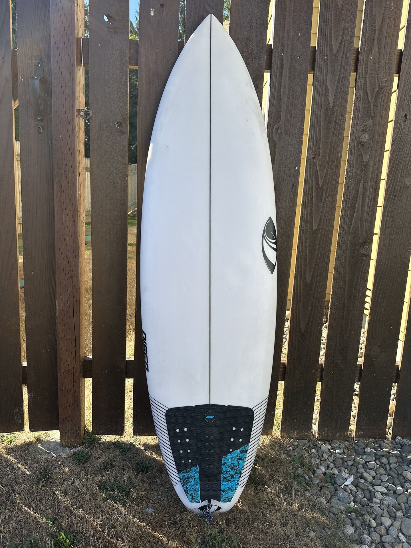 Surfboard- Sharp Eye 5’8” 