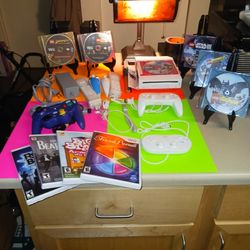 Nintendo Wii With GameCube Compatibility And 10 Top Quality Games 🎮 👌 👏 