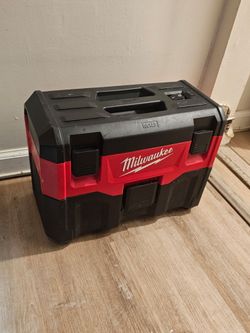 Milwaukee vacuum