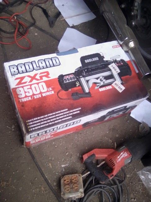 Badland. Winch 9500