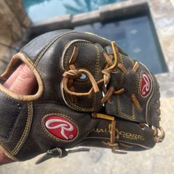 Rawlings 11 3/4 Glove 