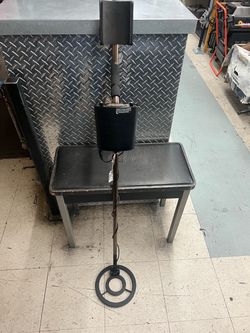 Bounty Hunter Pioneer 202 Metal Detector