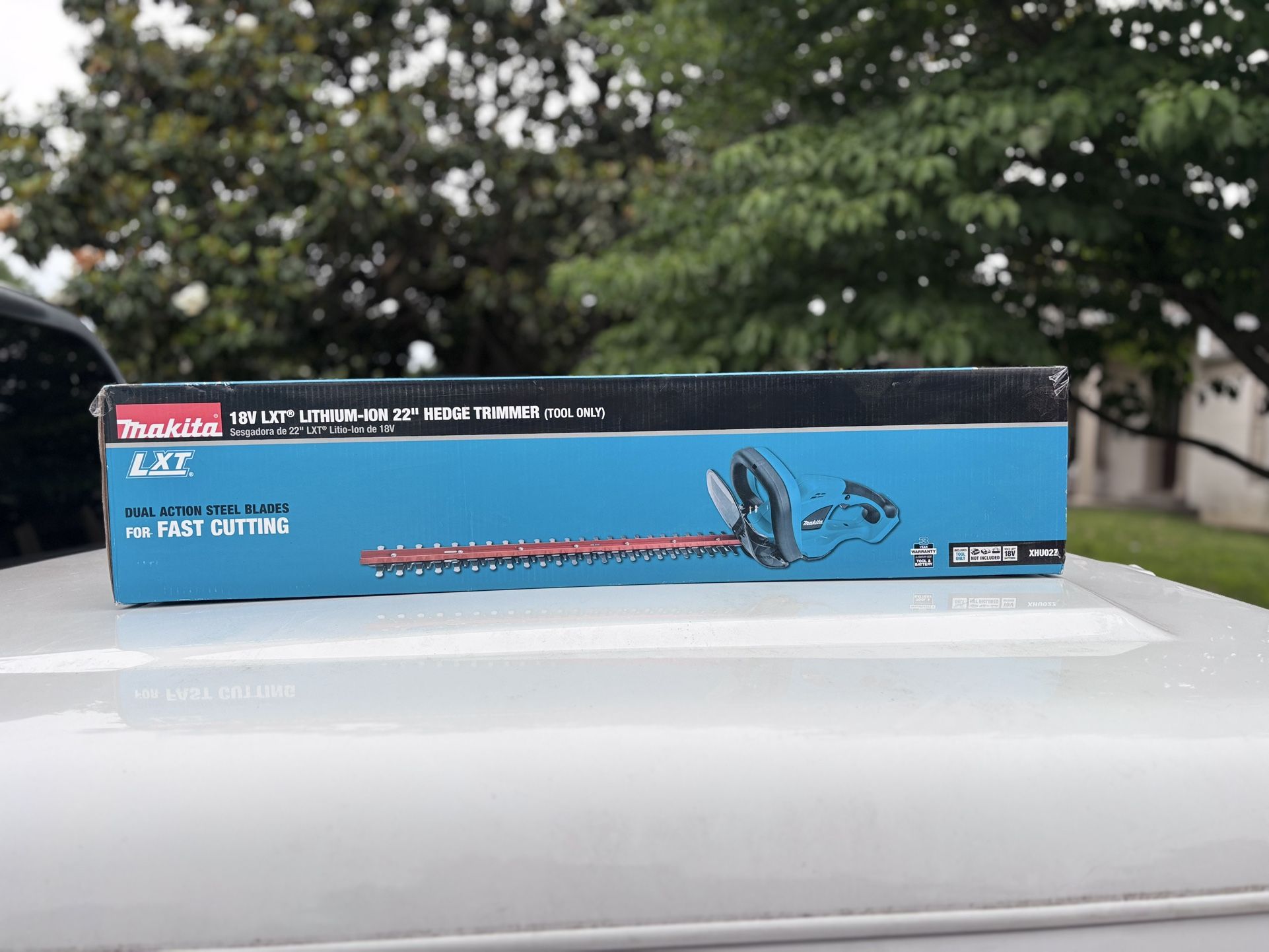 Makita 18V LXT 22” Hedge Trimmer (Tool Only)