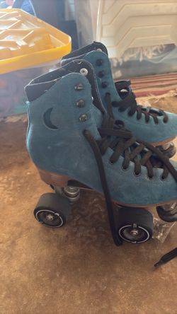 The Moon Boot Roller Skates - size US Women 5